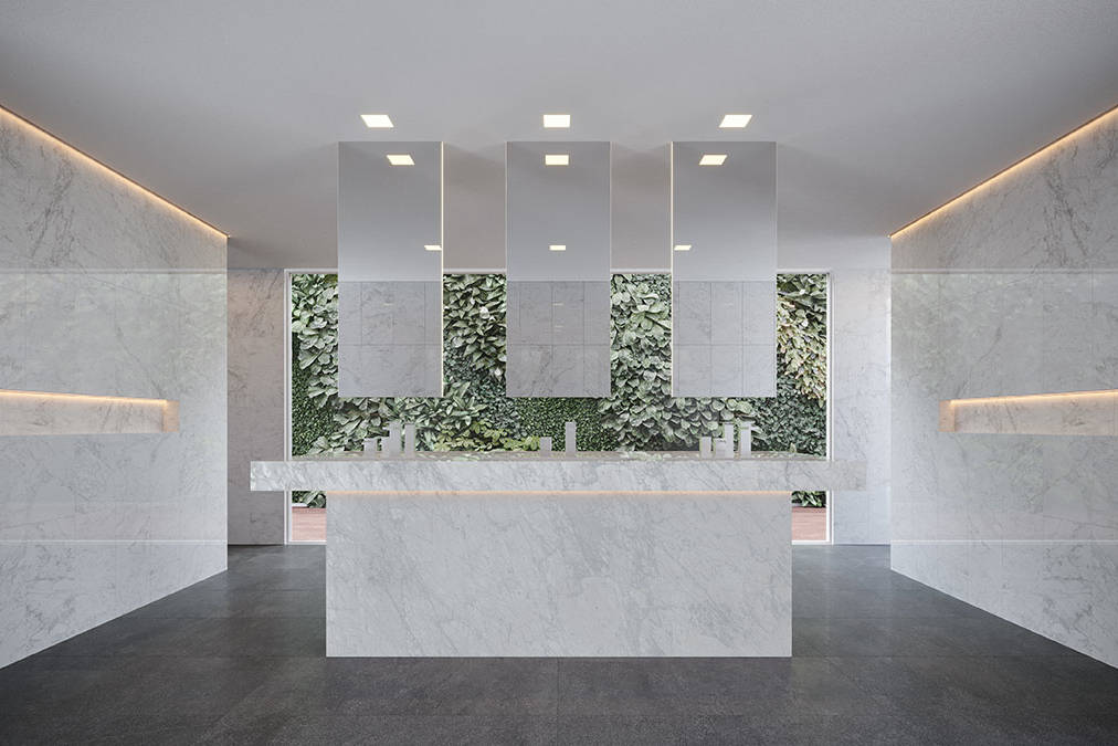 Royal Stoneworks OLD WORLD BIANCO 0 | In Home Stone