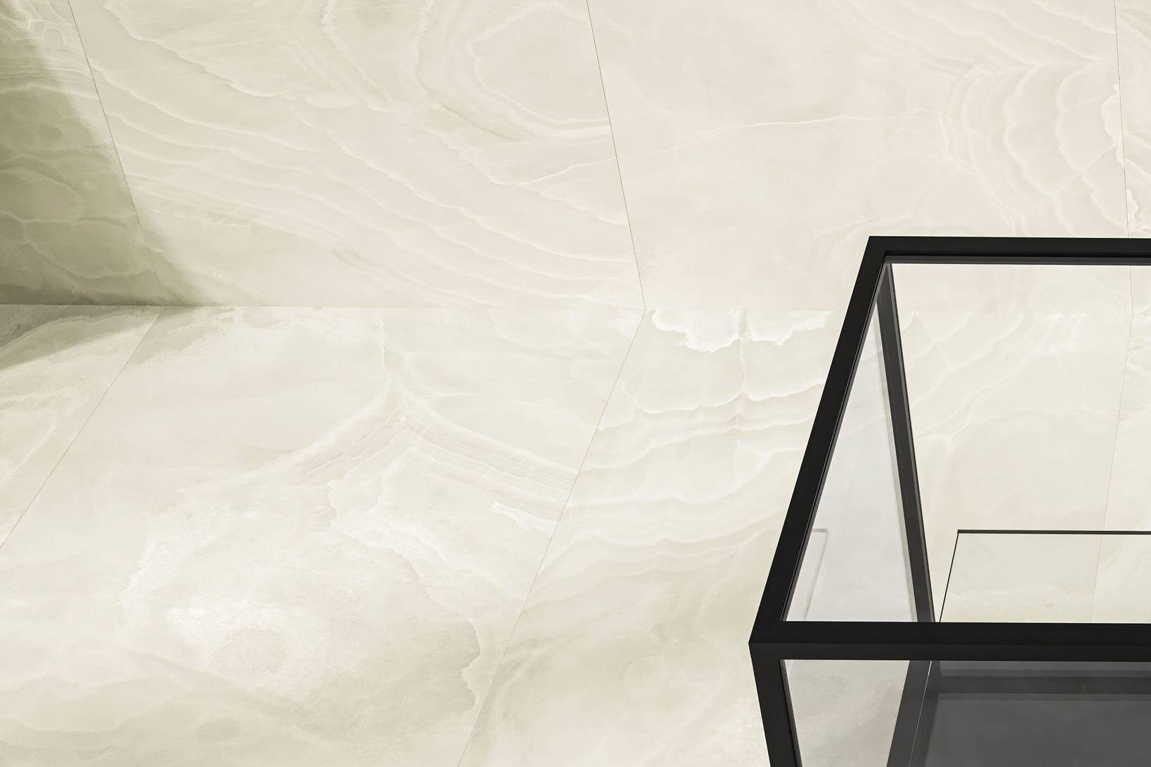 Lustra 1 | In Home Stone