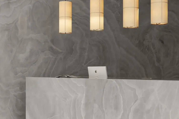 Lustra 3 | In Home Stone